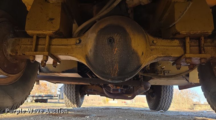 image for item DP6211 1980 Drott 3330 crane