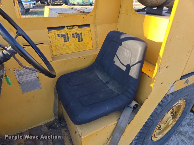 image for item DP6211 1980 Drott 3330 crane