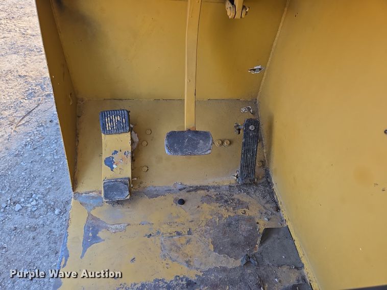 image for item DP6211 1980 Drott 3330 crane