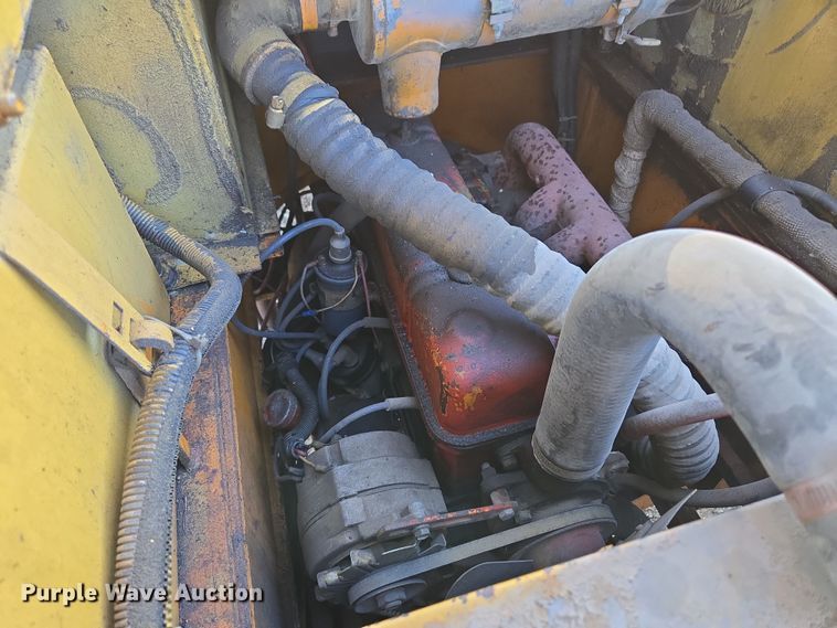 image for item DP6211 1980 Drott 3330 crane