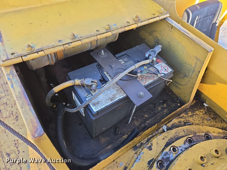 image for item DP6211 1980 Drott 3330 crane