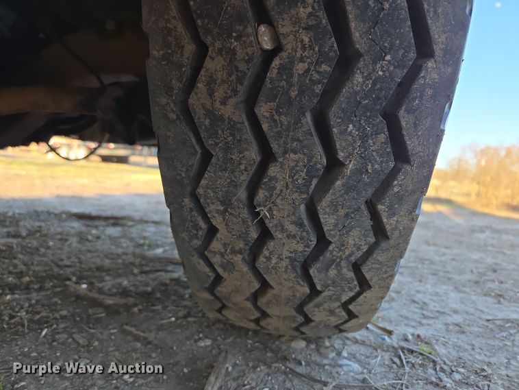 image for item DP6211 1980 Drott 3330 crane