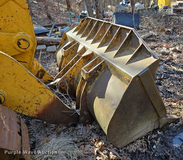 image for item DP6215 1989 Komatsu D66S-1 track loader