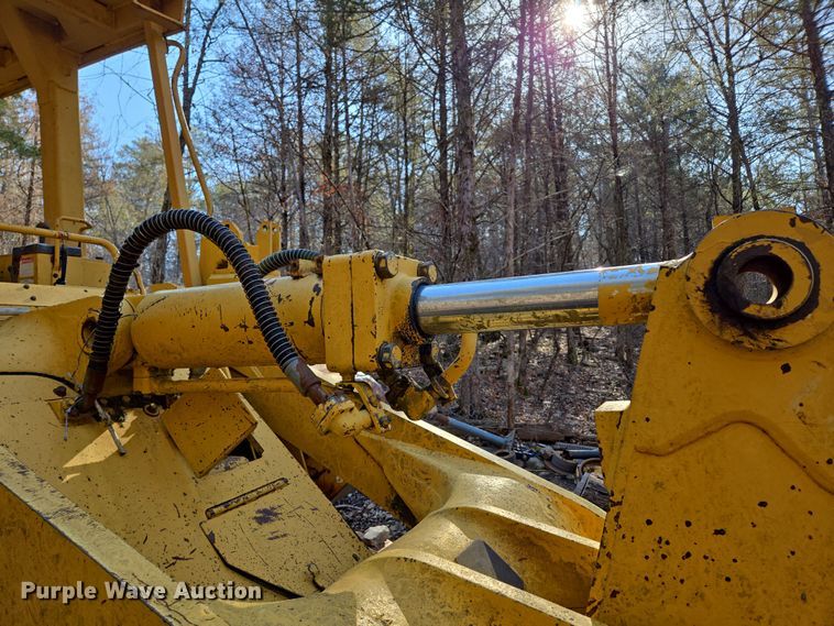 image for item DP6215 1989 Komatsu D66S-1 track loader