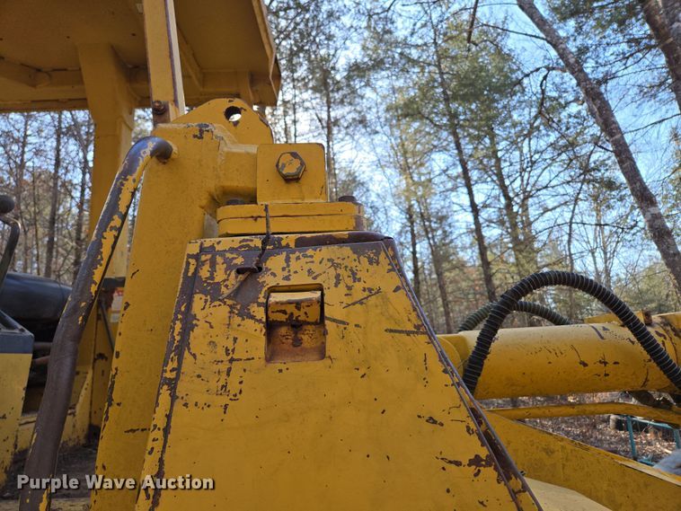 image for item DP6215 1989 Komatsu D66S-1 track loader