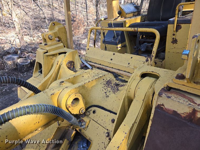 image for item DP6215 1989 Komatsu D66S-1 track loader