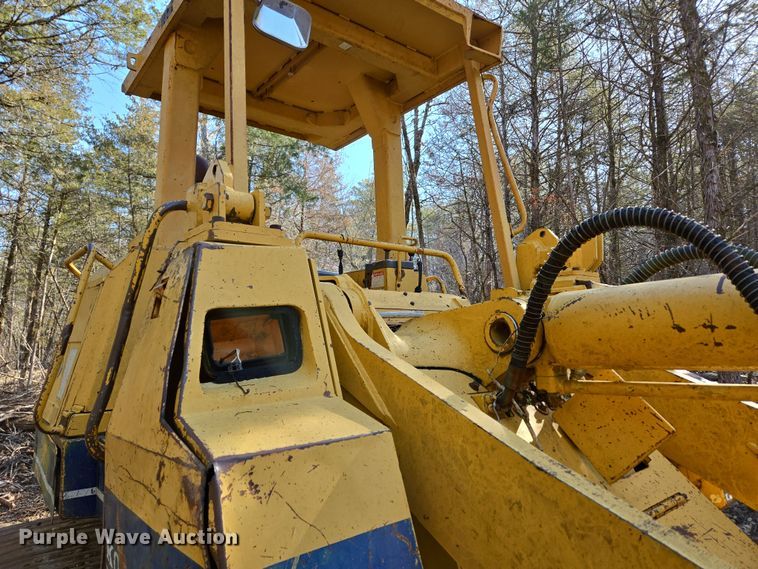 image for item DP6215 1989 Komatsu D66S-1 track loader