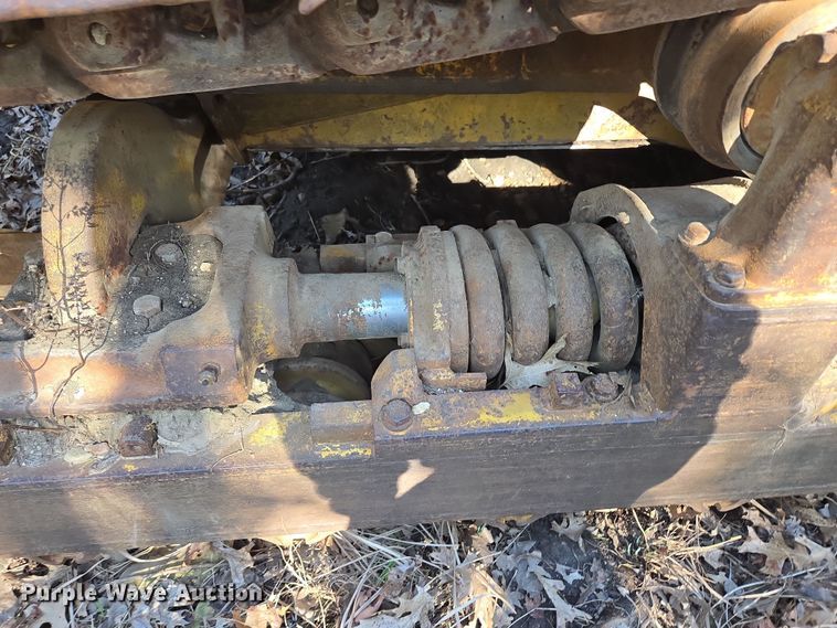 image for item DP6215 1989 Komatsu D66S-1 track loader