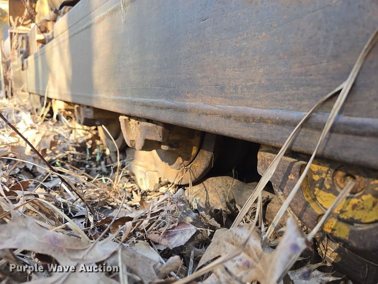 image for item DP6215 1989 Komatsu D66S-1 track loader