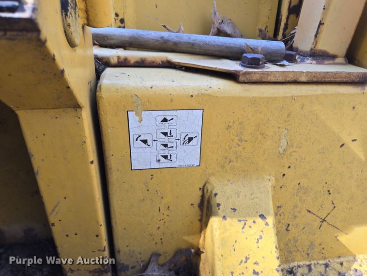image for item DP6215 1989 Komatsu D66S-1 track loader