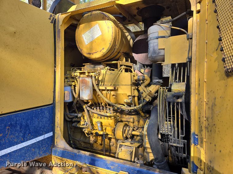 image for item DP6215 1989 Komatsu D66S-1 track loader