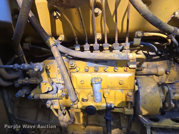 image for item DP6215 1989 Komatsu D66S-1 track loader