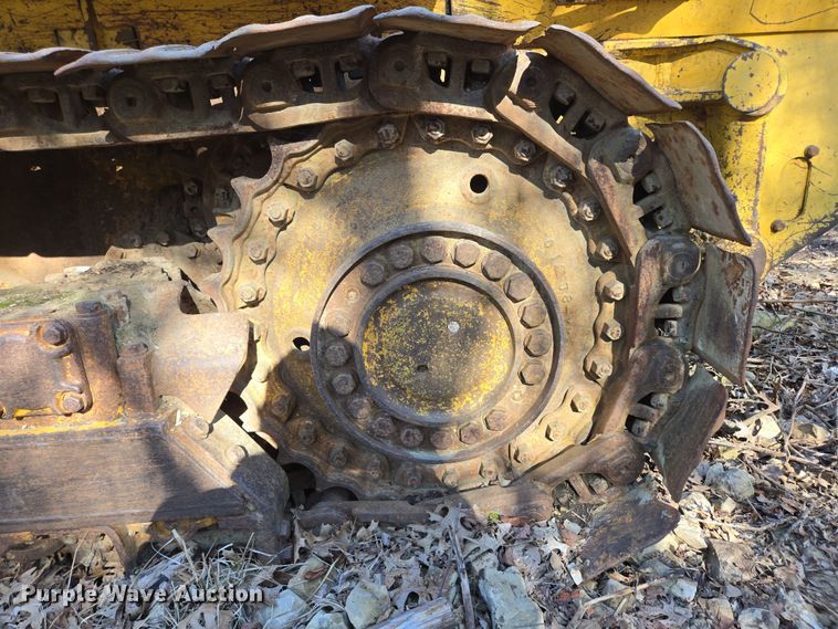 image for item DP6215 1989 Komatsu D66S-1 track loader