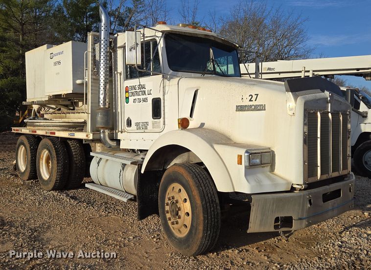 image for item DP6216 1994 Kenworth T800 pressure digger truck