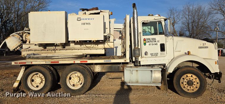 image for item DP6216 1994 Kenworth T800 pressure digger truck