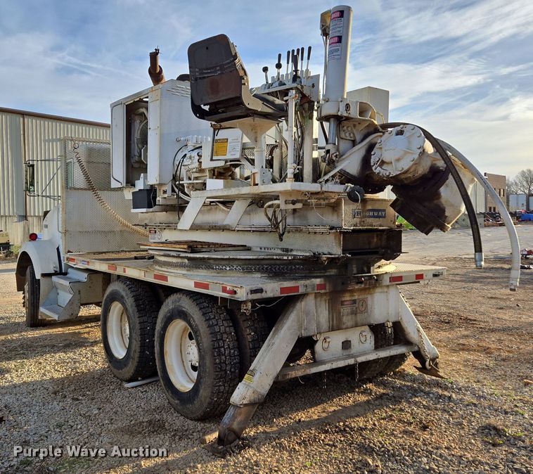 image for item DP6216 1994 Kenworth T800 pressure digger truck