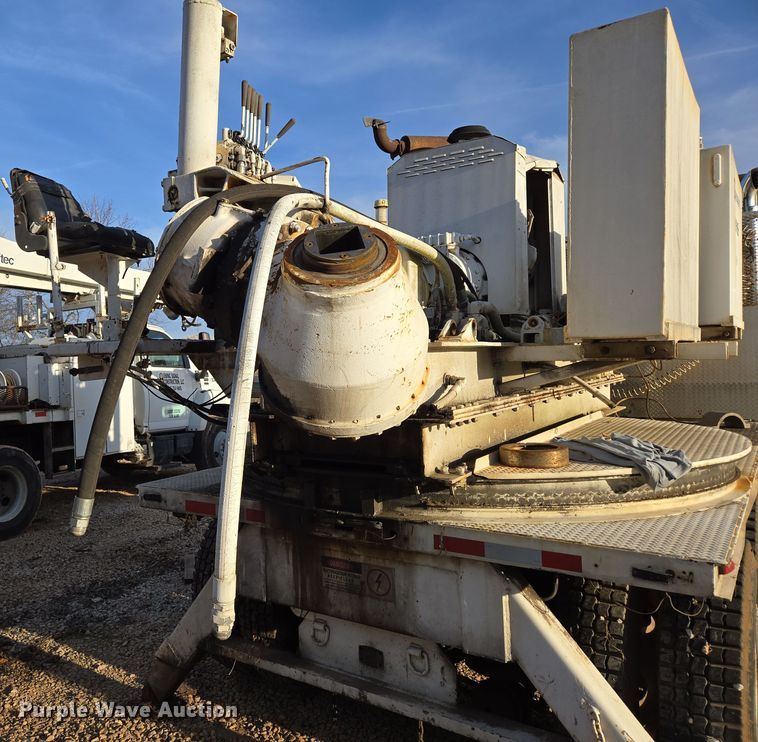 image for item DP6216 1994 Kenworth T800 pressure digger truck