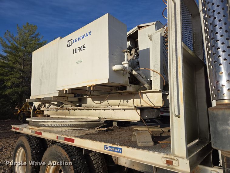 image for item DP6216 1994 Kenworth T800 pressure digger truck