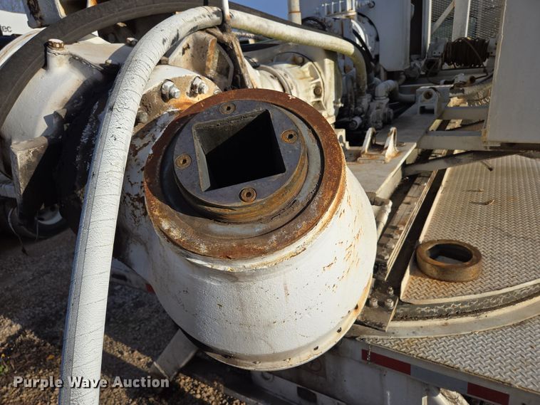 image for item DP6216 1994 Kenworth T800 pressure digger truck