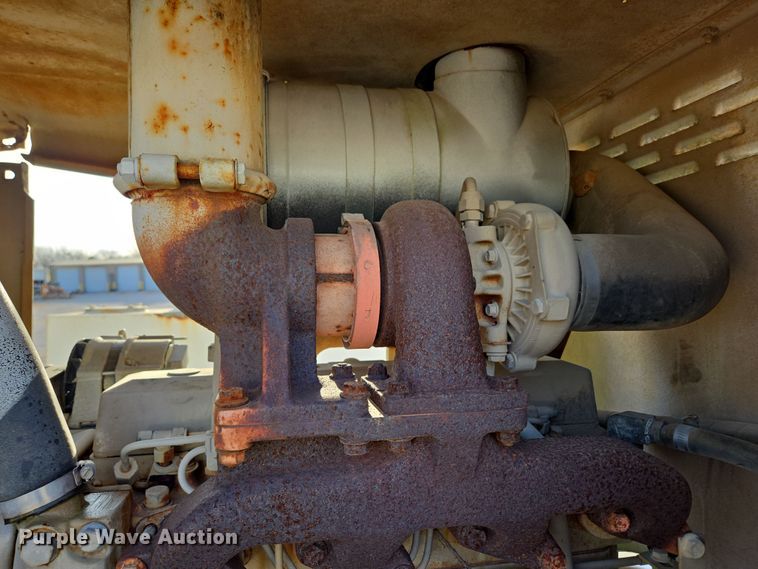 image for item DP6216 1994 Kenworth T800 pressure digger truck