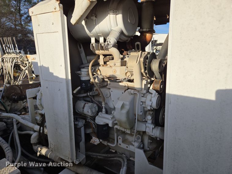 image for item DP6216 1994 Kenworth T800 pressure digger truck