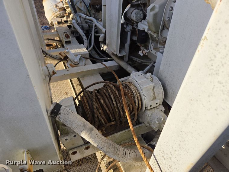 image for item DP6216 1994 Kenworth T800 pressure digger truck