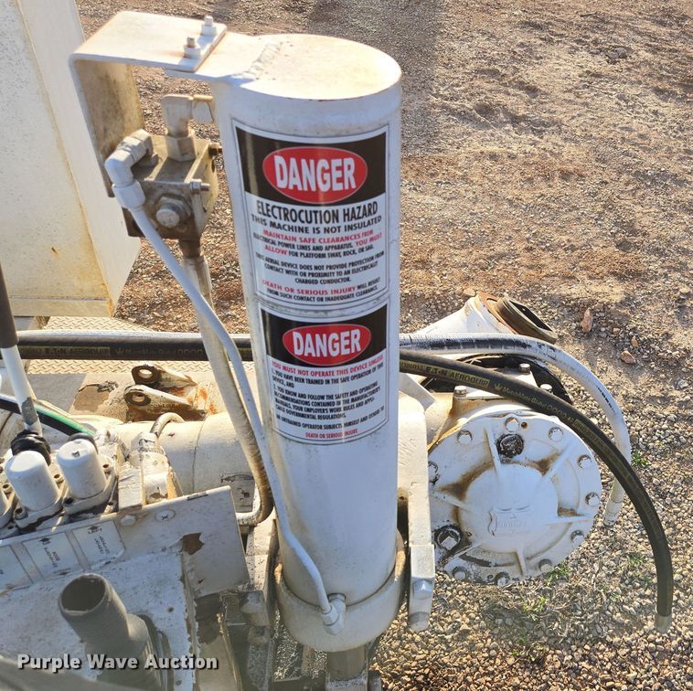 image for item DP6216 1994 Kenworth T800 pressure digger truck