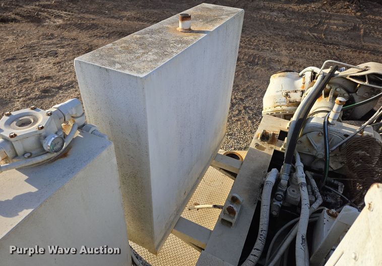 image for item DP6216 1994 Kenworth T800 pressure digger truck