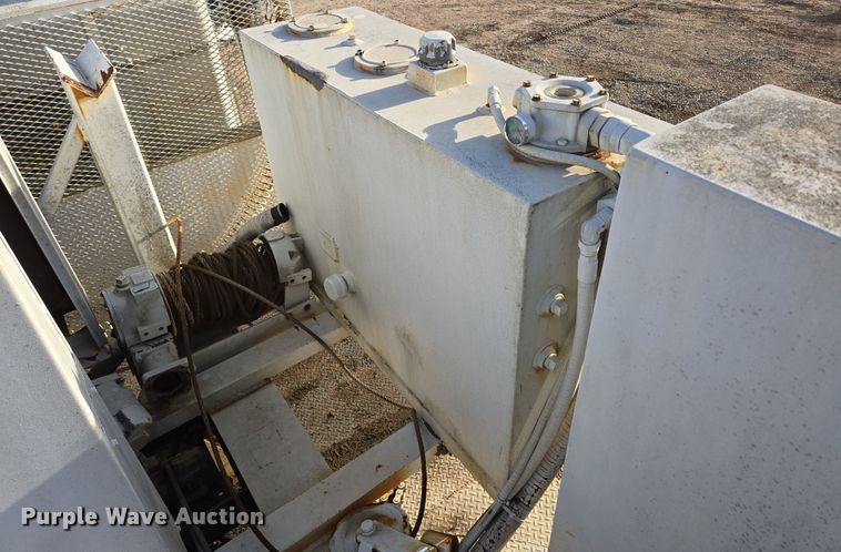 image for item DP6216 1994 Kenworth T800 pressure digger truck