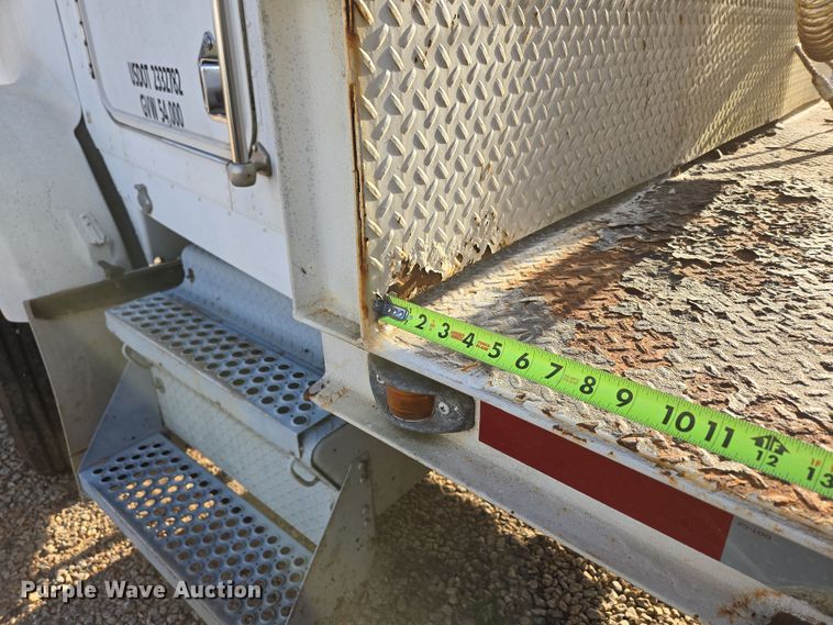 image for item DP6216 1994 Kenworth T800 pressure digger truck