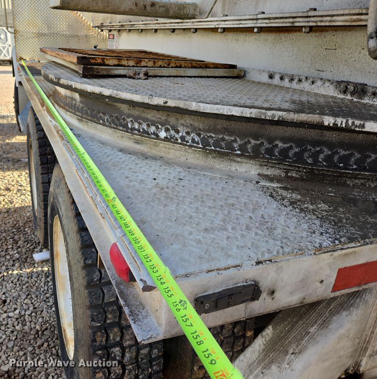 image for item DP6216 1994 Kenworth T800 pressure digger truck