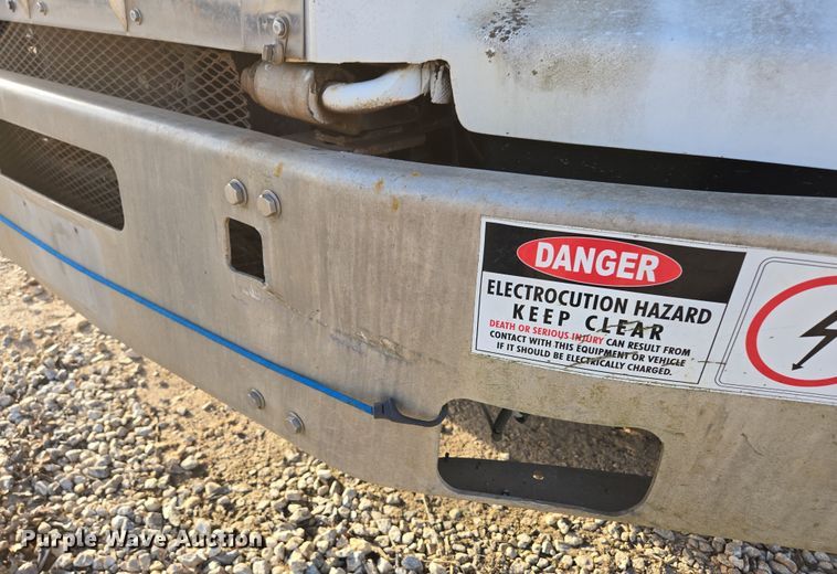 image for item DP6216 1994 Kenworth T800 pressure digger truck