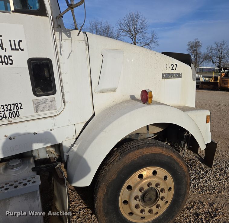 image for item DP6216 1994 Kenworth T800 pressure digger truck