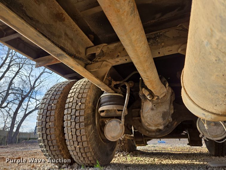 image for item DP6216 1994 Kenworth T800 pressure digger truck