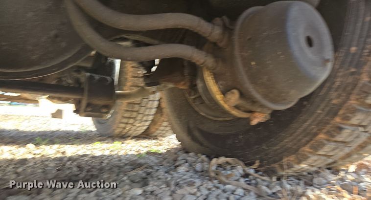 image for item DP6216 1994 Kenworth T800 pressure digger truck