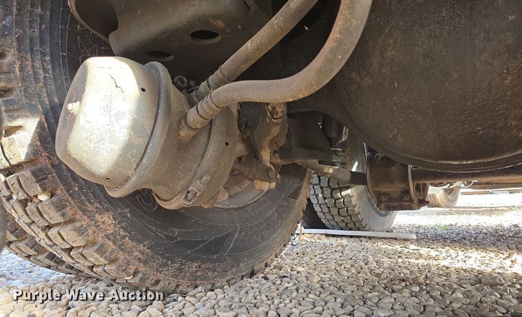 image for item DP6216 1994 Kenworth T800 pressure digger truck