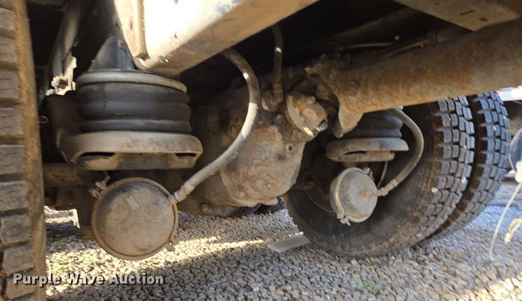 image for item DP6216 1994 Kenworth T800 pressure digger truck