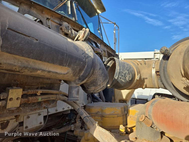 image for item DP6216 1994 Kenworth T800 pressure digger truck