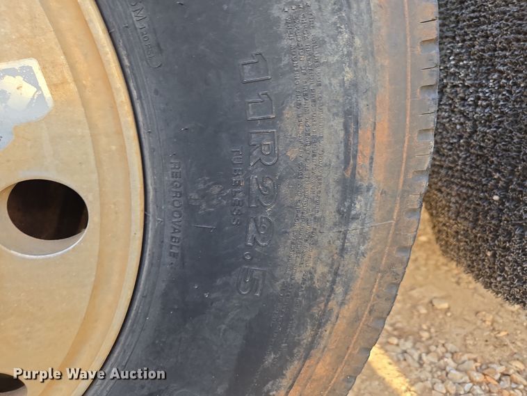 image for item DP6216 1994 Kenworth T800 pressure digger truck