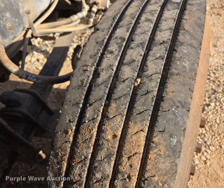 image for item DP6216 1994 Kenworth T800 pressure digger truck