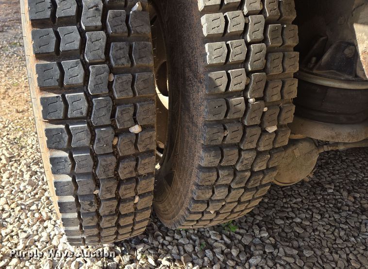 image for item DP6216 1994 Kenworth T800 pressure digger truck