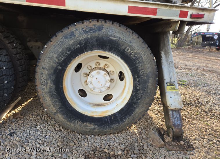 image for item DP6216 1994 Kenworth T800 pressure digger truck