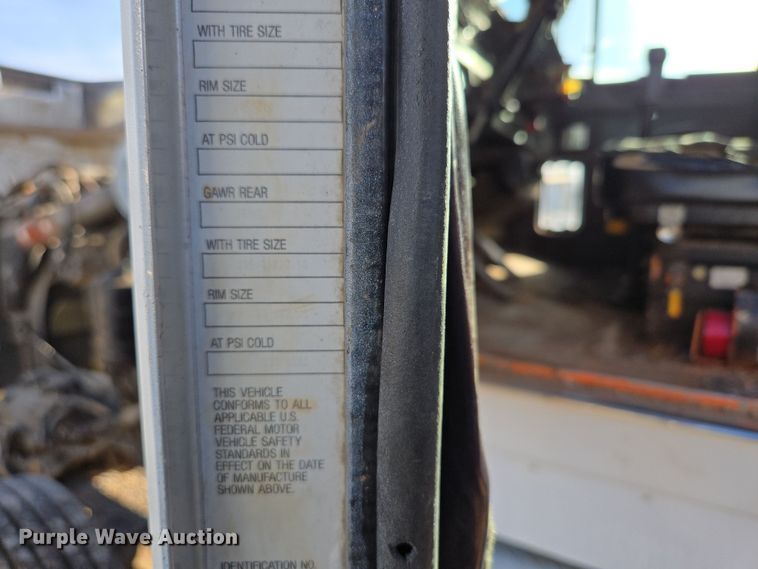 image for item DP6216 1994 Kenworth T800 pressure digger truck