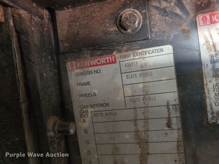 image for item DP6216 1994 Kenworth T800 pressure digger truck