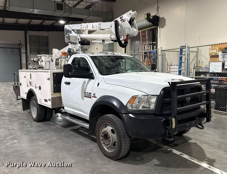 image for item DQ6690 2015 Dodge Ram 5500 bucket truck
