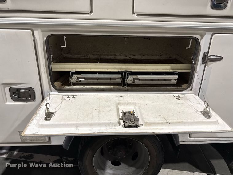 image for item DQ6690 2015 Dodge Ram 5500 bucket truck