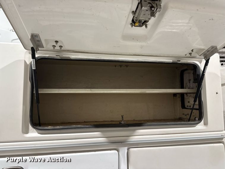 image for item DQ6690 2015 Dodge Ram 5500 bucket truck