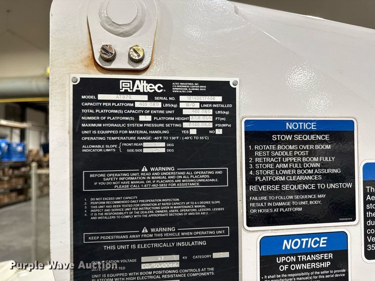 image for item DQ6690 2015 Dodge Ram 5500 bucket truck