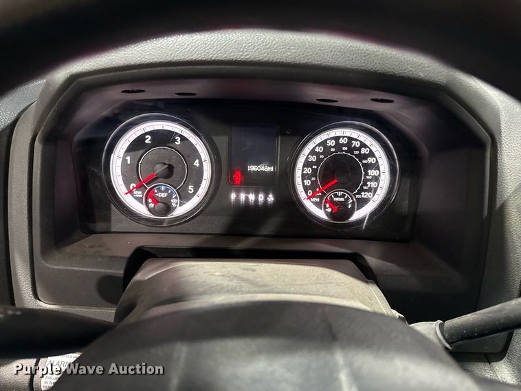 image for item DQ6690 2015 Dodge Ram 5500 bucket truck