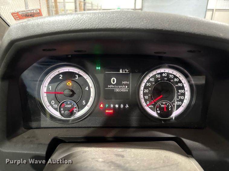 image for item DQ6690 2015 Dodge Ram 5500 bucket truck